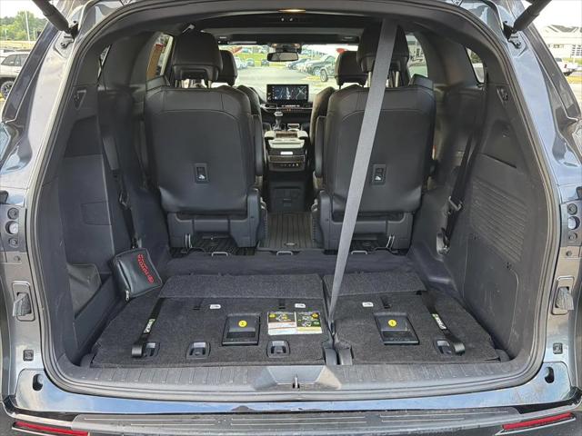 2025 Toyota Sienna Platinum