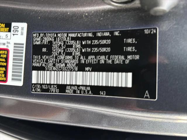 2025 Toyota Sienna Platinum
