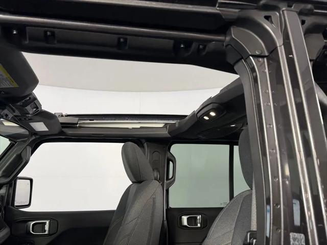 2025 Jeep Wrangler 4xe Sahara 4xe