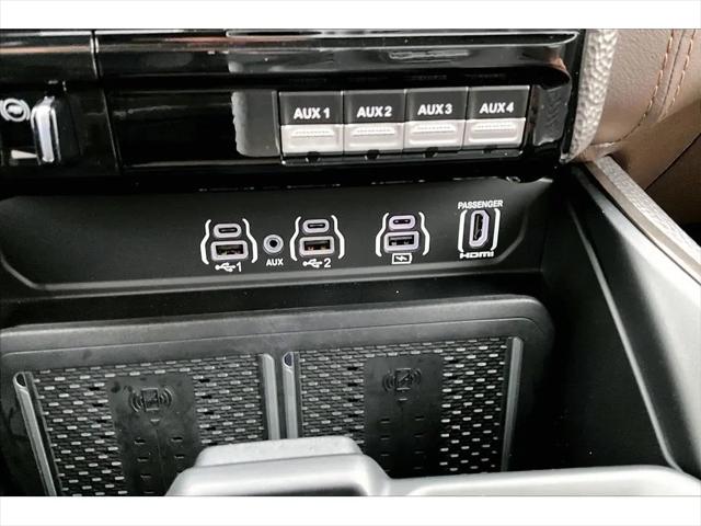 2025 Ram 3500 LimitedLimited Longhorn Mega Cab 4x4 6'4" Box
