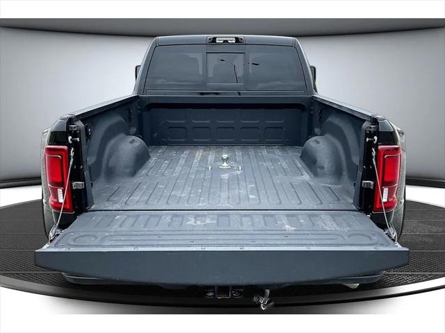 2025 Ram 3500 LimitedLimited Longhorn Mega Cab 4x4 6'4" Box