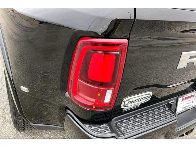 2025 Ram 3500 LimitedLimited Longhorn Mega Cab 4x4 6'4" Box
