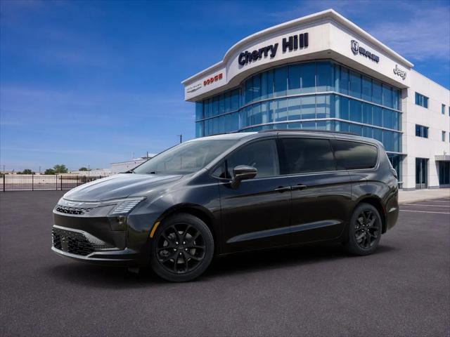 2027 Chrysler Pacifica Limited AWD