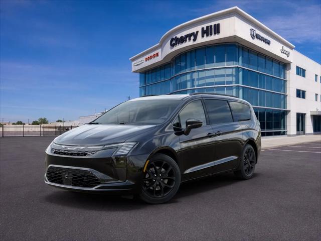 2027 Chrysler Pacifica Limited AWD