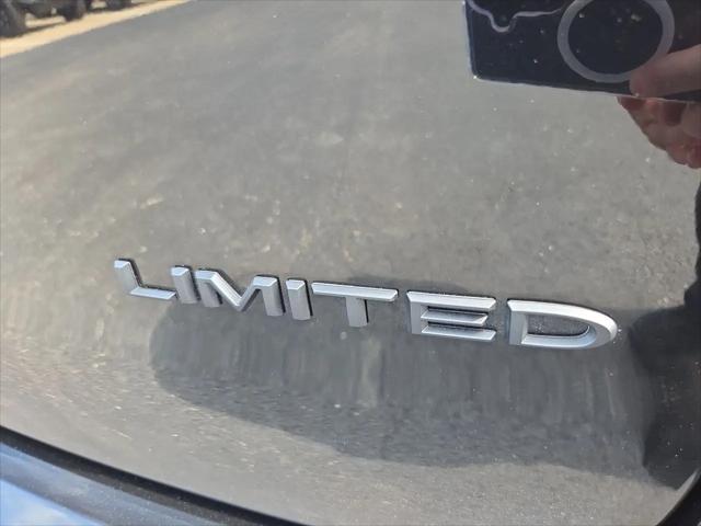 2027 Chrysler Pacifica Limited