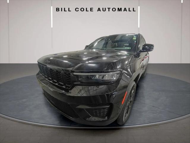 2025 Jeep Grand Cherokee Altitude 4x4 for sale in Bluefield, WV