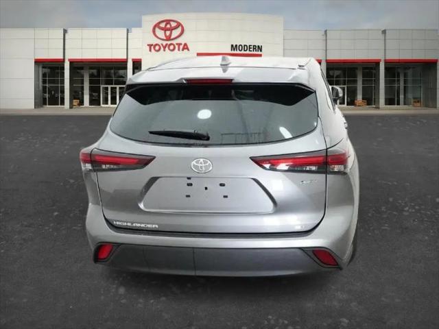 2026 Toyota Highlander Hybrid XLE