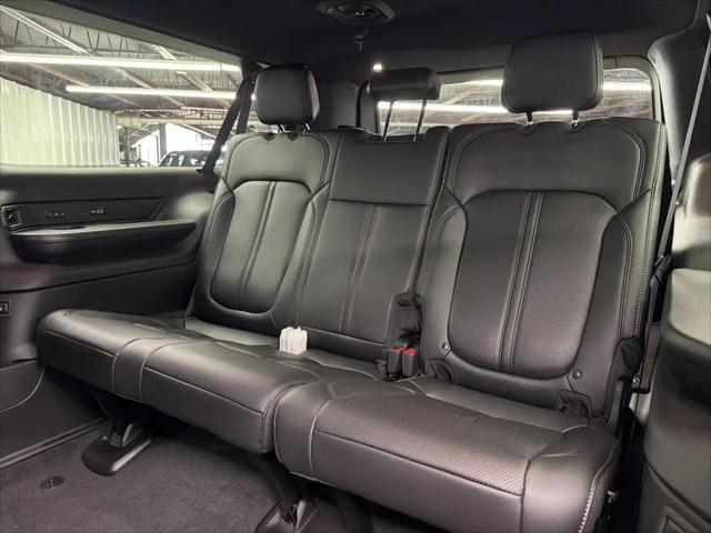2026 Jeep Grand Wagoneer L 4x2