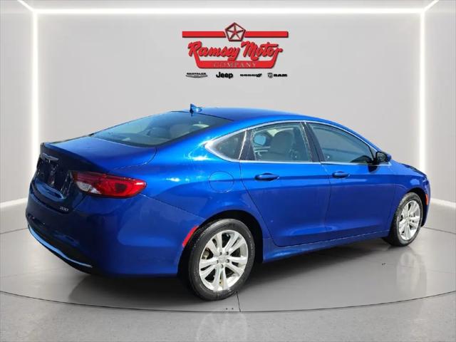 2017 Chrysler 200 Limited Platinum