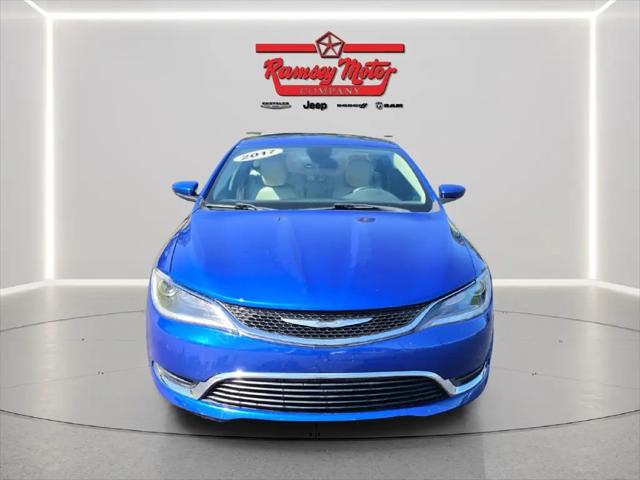 2017 Chrysler 200 Limited Platinum