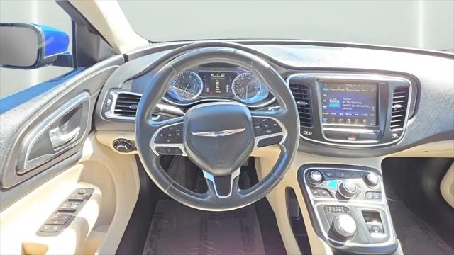 2017 Chrysler 200 Limited Platinum