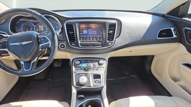 2017 Chrysler 200 Limited Platinum