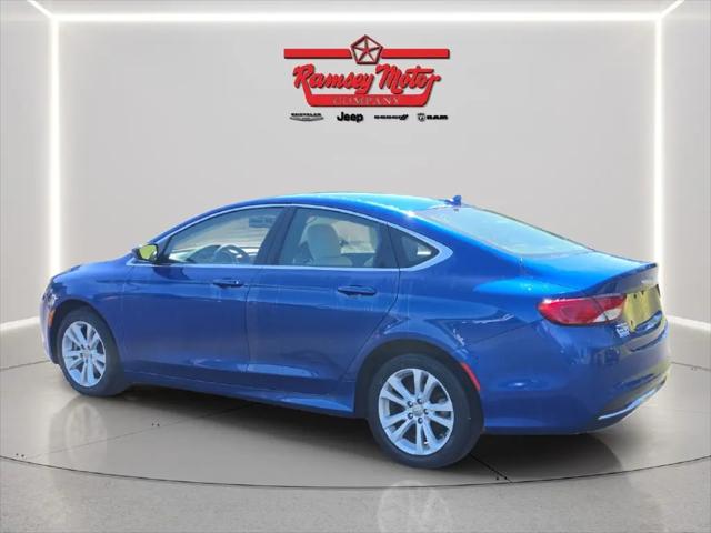 2017 Chrysler 200 Limited Platinum
