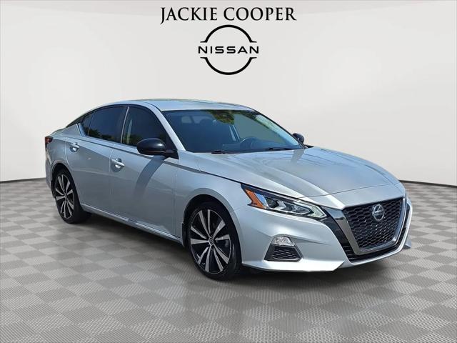 2022 Nissan Altima SR FWD