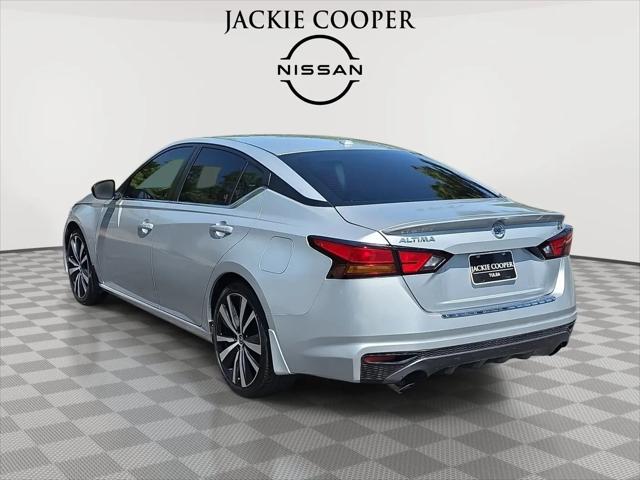 2022 Nissan Altima SR FWD