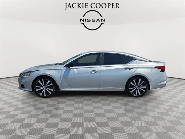 2022 Nissan Altima SR FWD