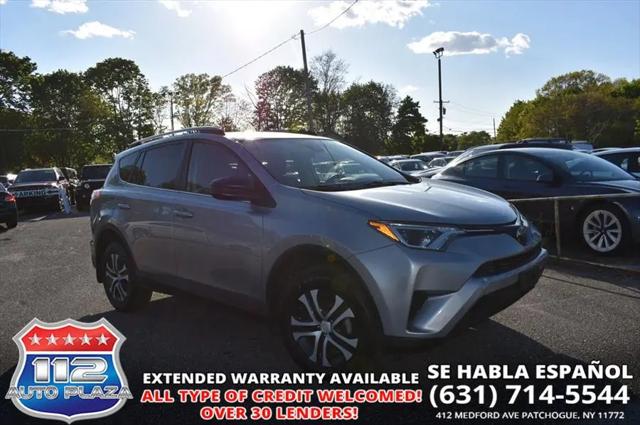 2018 Toyota RAV4 LE for sale in Patchogue, NY