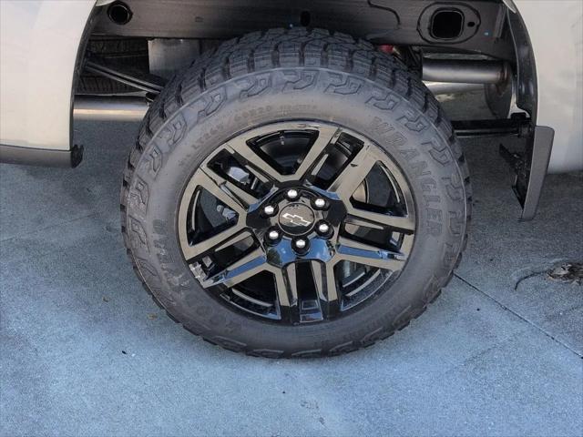 2026 Chevrolet Silverado 1500 4WD Crew Cab Short Bed Custom Trail Boss