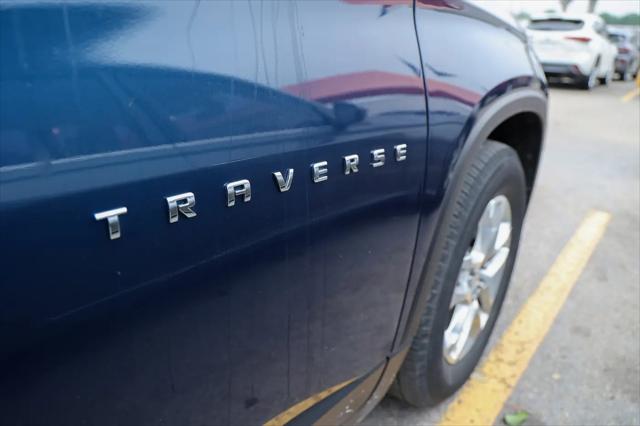 2023 Chevrolet Traverse FWD LS