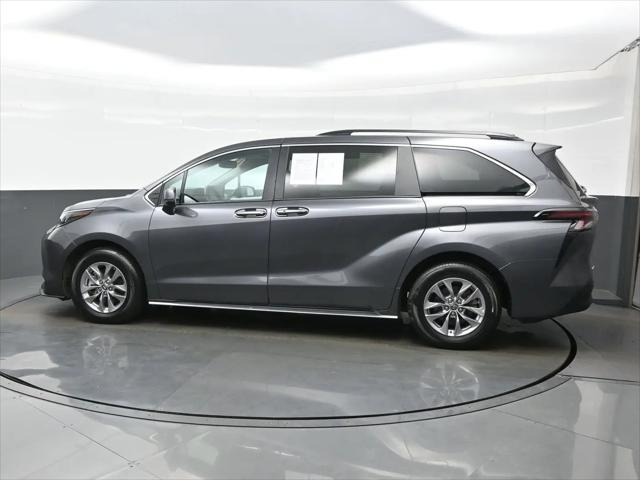 2025 Toyota Sienna XLE