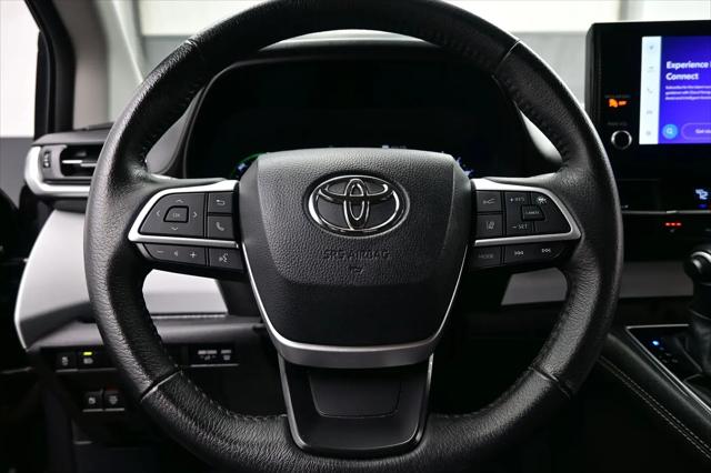 2025 Toyota Sienna XLE
