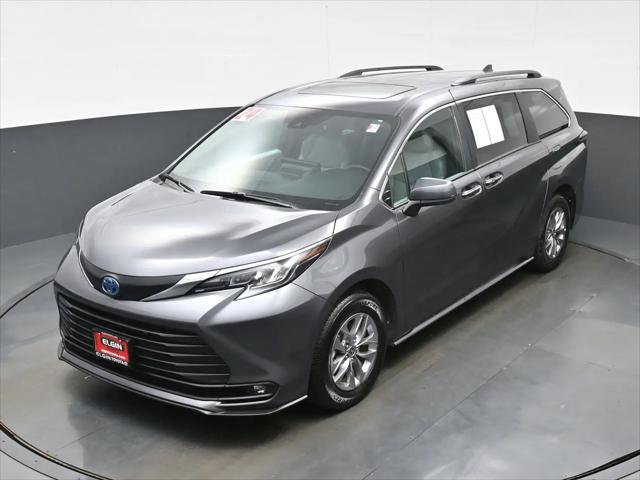 2025 Toyota Sienna XLE