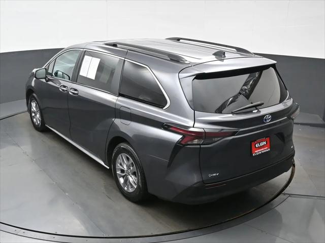 2025 Toyota Sienna XLE