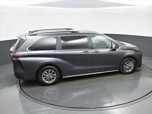 2025 Toyota Sienna XLE