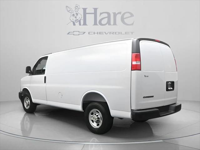 2026 Chevrolet Express Cargo Van 2500 Regular Wheelbase, WT, RWD