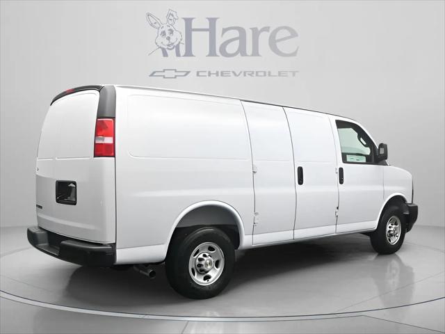 2026 Chevrolet Express Cargo Van 2500 Regular Wheelbase, WT, RWD