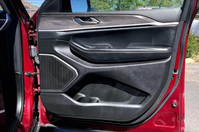 2022 Jeep Grand Cherokee L Limited 4x4