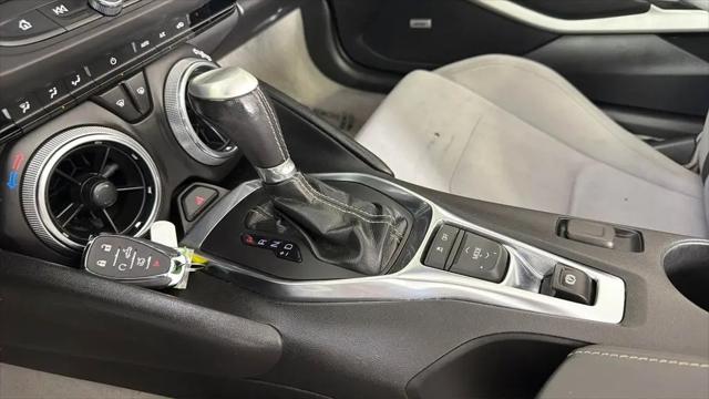 2021 Chevrolet Camaro RWD Convertible 1LT