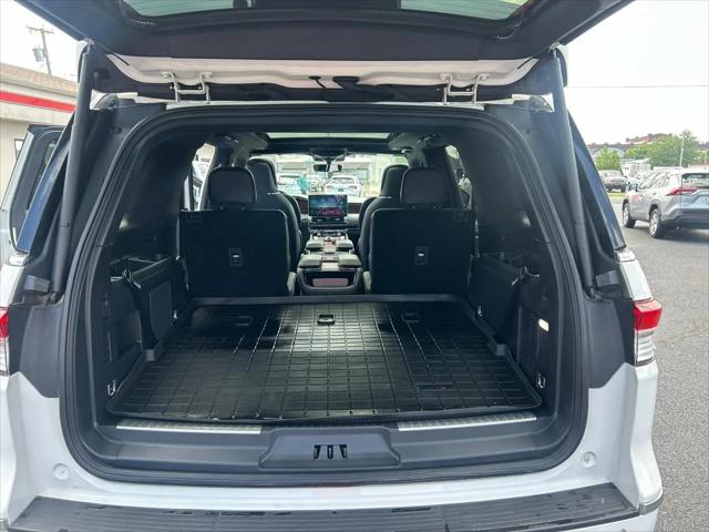 2022 Lincoln Navigator Black Label