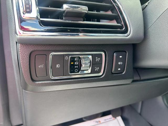 2022 Lincoln Navigator Black Label