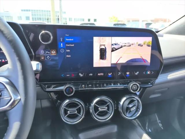2024 Chevrolet V Blazer eAWD 2LT