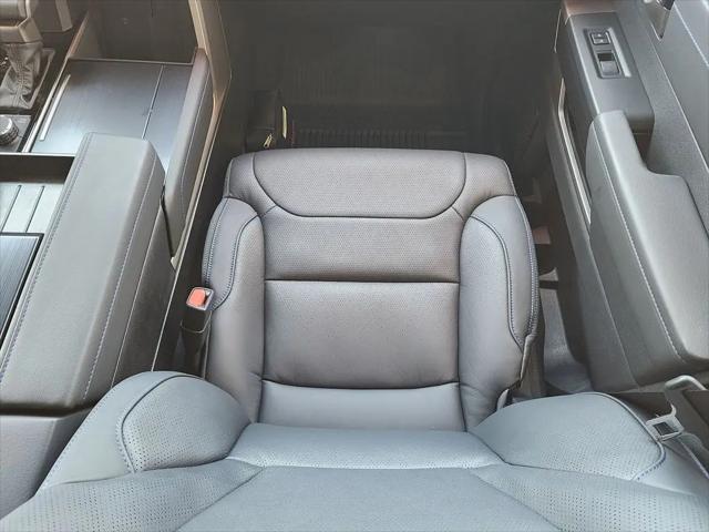 2026 Toyota Tundra Platinum Hybrid CrewMax 5.5' Bed