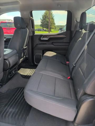 2023 Chevrolet Silverado 1500 4WD Crew Cab Short Bed LT with 2FL