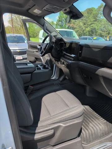 2023 Chevrolet Silverado 1500 4WD Crew Cab Short Bed LT with 2FL