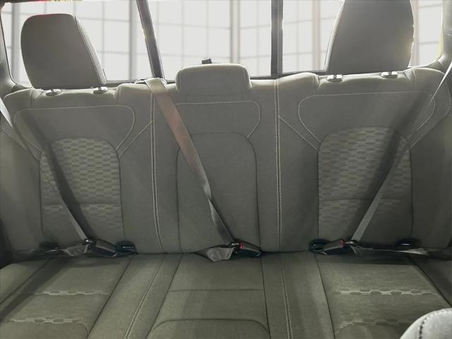 2026 Ram 1500 Express Crew Cab 4x4 57 Box