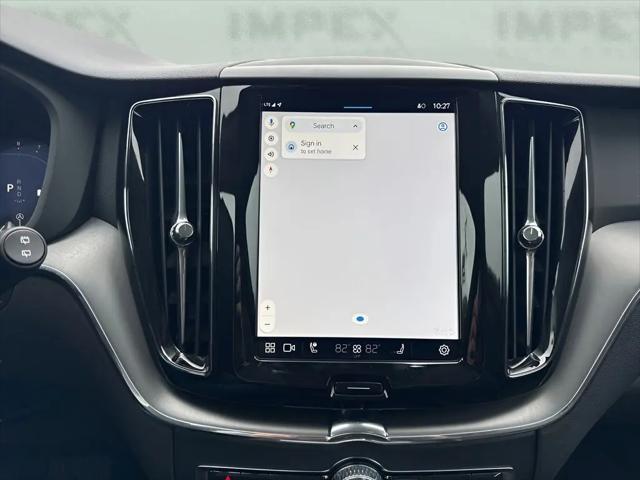 2024 Volvo XC60 B5 Core Dark Theme