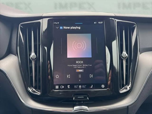 2024 Volvo XC60 B5 Core Dark Theme