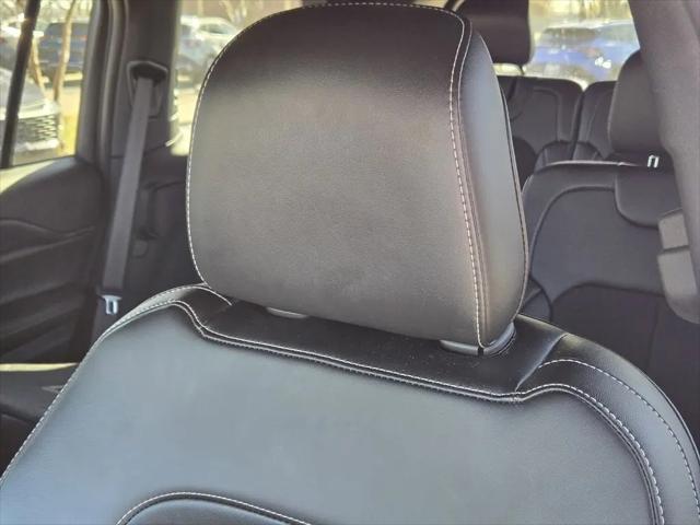 2025 Jeep Grand Cherokee L Altitude 4x2