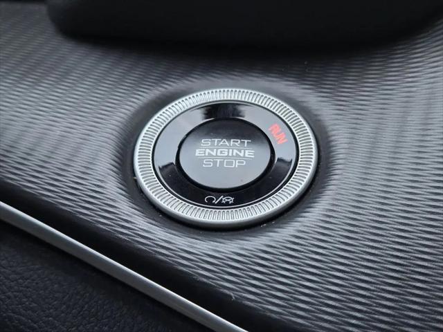 2025 Jeep Grand Cherokee L Altitude 4x2