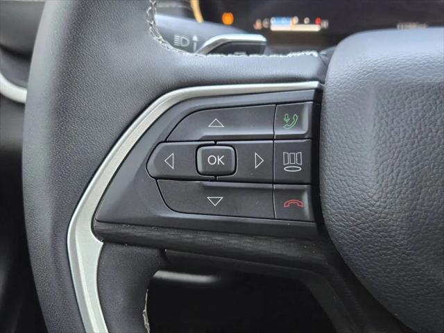 2025 Jeep Grand Cherokee L Altitude 4x2