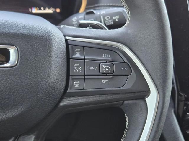 2025 Jeep Grand Cherokee L Altitude 4x2