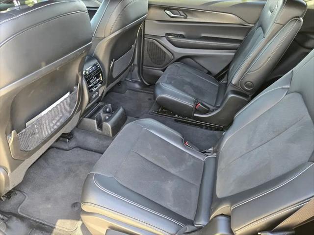 2025 Jeep Grand Cherokee L Altitude 4x2