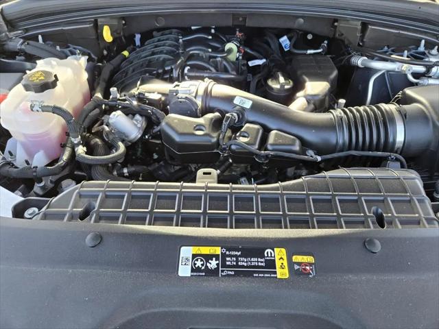 2025 Jeep Grand Cherokee L Altitude 4x2