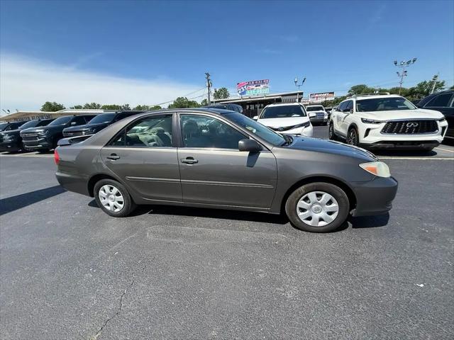 2004 Toyota Camry LE