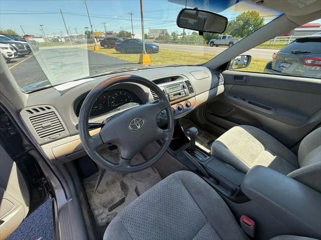 2004 Toyota Camry LE