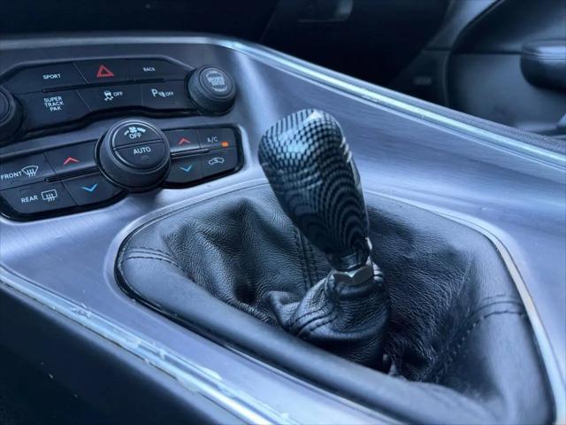 2016 Dodge Challenger R/T Plus